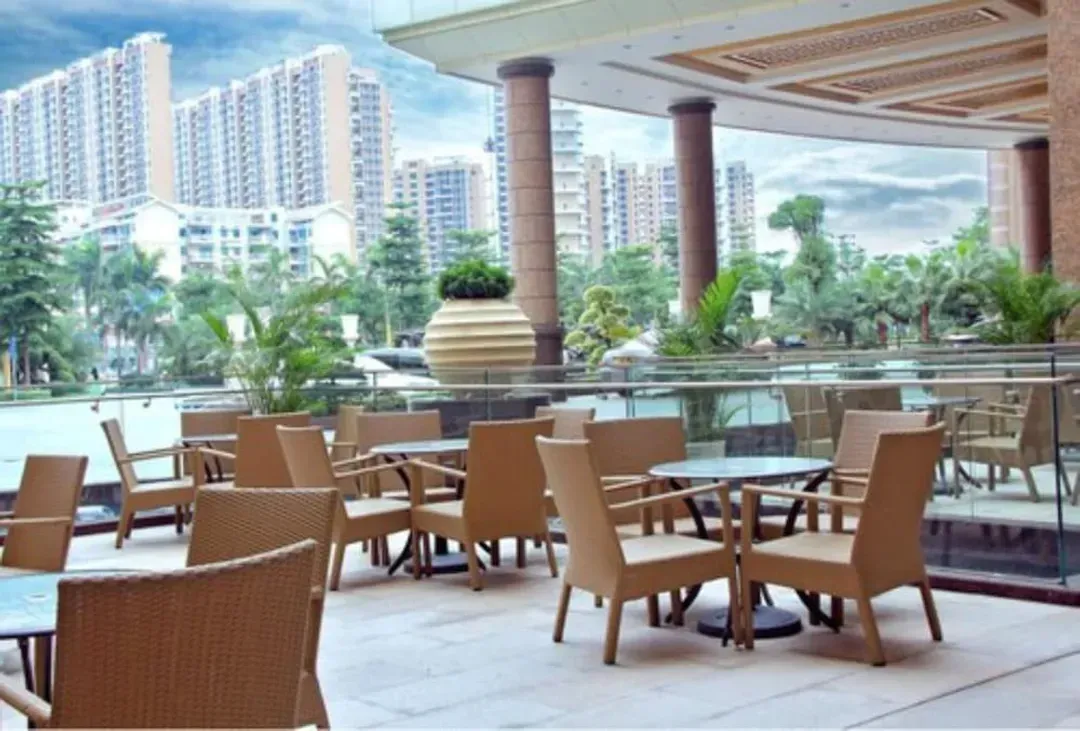 Concierge desk