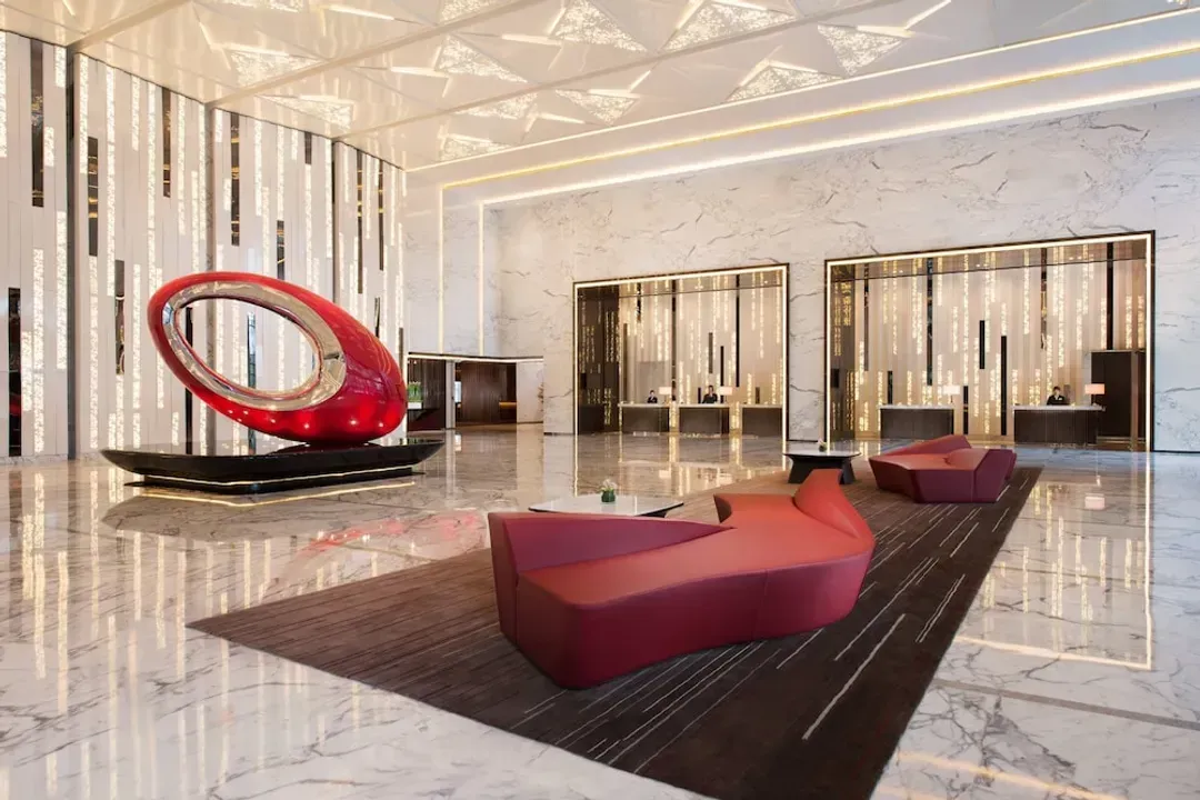 Lobby lounge
