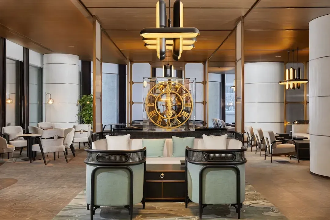 Lobby lounge