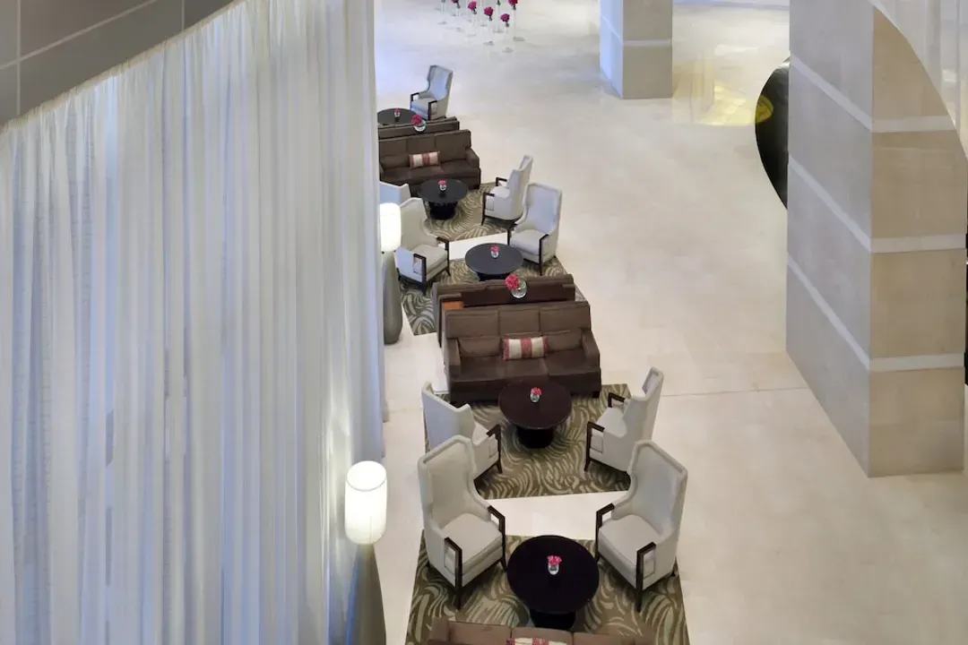 Lobby lounge
