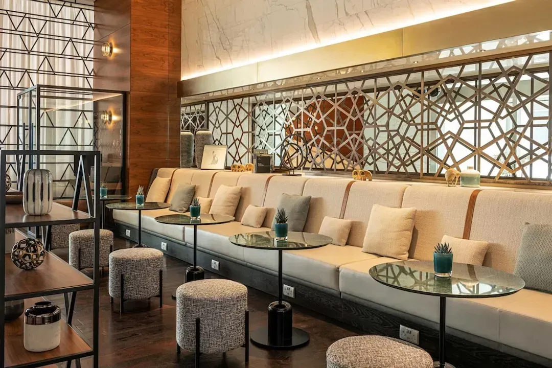 Lobby lounge