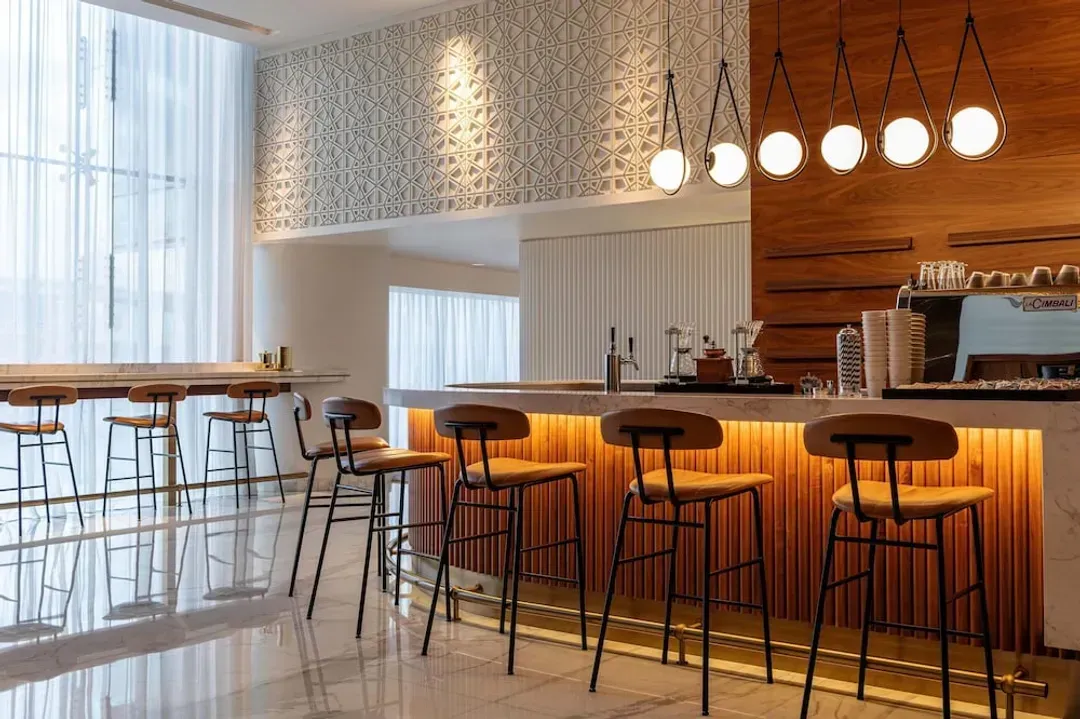 Lobby lounge