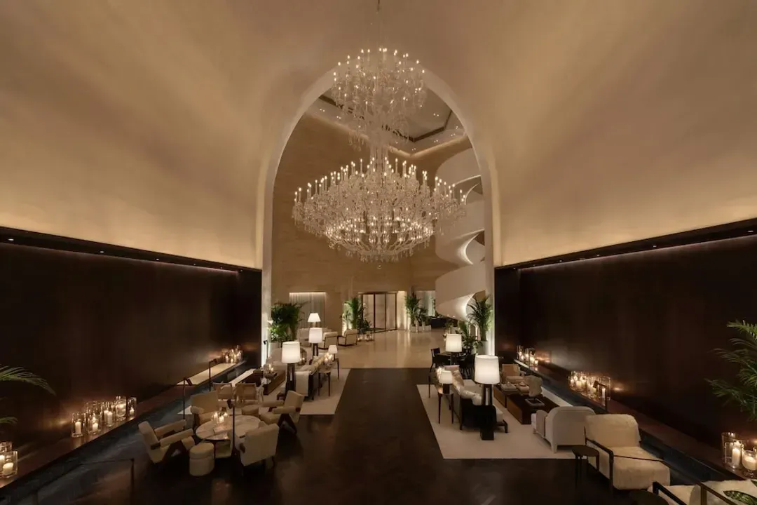 Lobby lounge