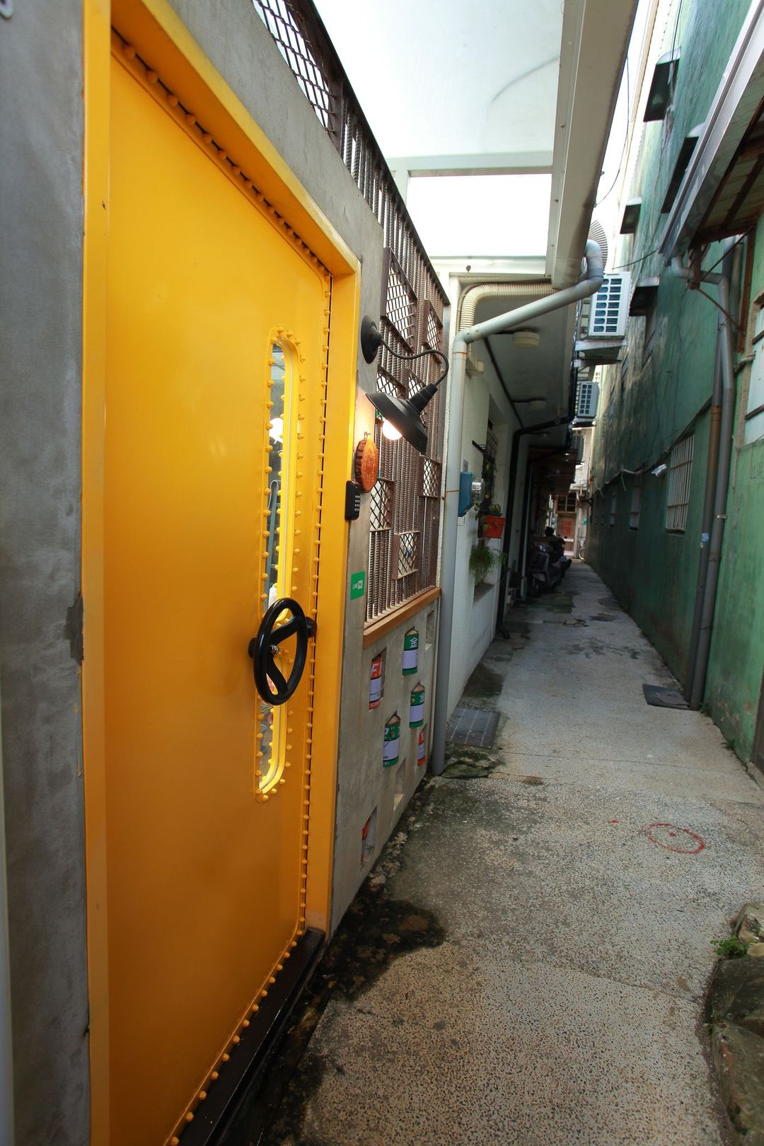 Shennong Street ~ in Tainan downtown looking for a quiet hotel