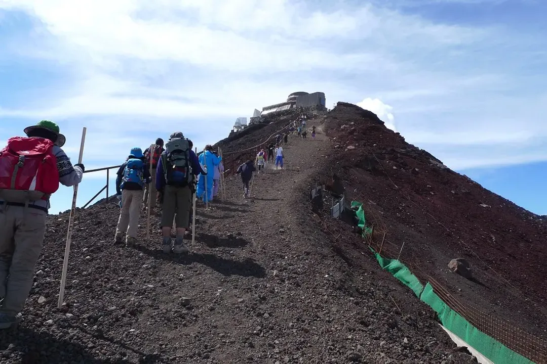 写真提供：やまなし観光推進機構-挑戰富士山丨專業嚮導帶領登頂＋缽巡之旅