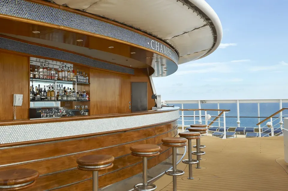 【卡跨年元旦】【挪威郵輪太陽號】香港＆泰國 16 天 - 新加坡登船 基隆下船