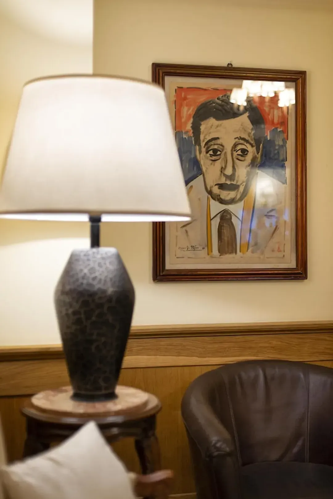 Lobby lounge