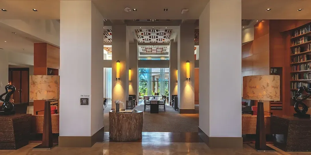 Lobby lounge