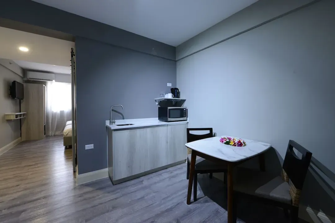 Private kitchenette