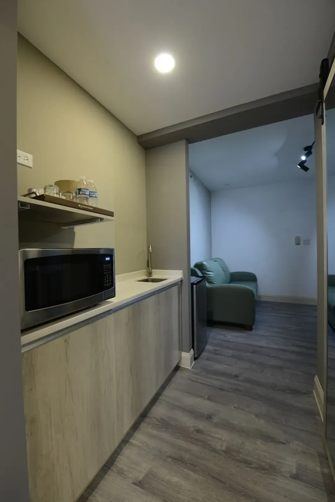 Private kitchenette