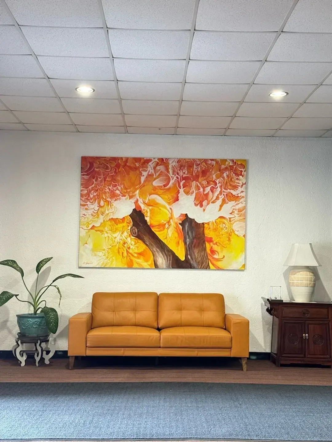 Lobby lounge
