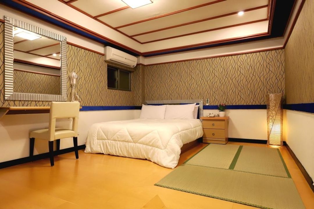 Gorgeous Hot Spring Resort