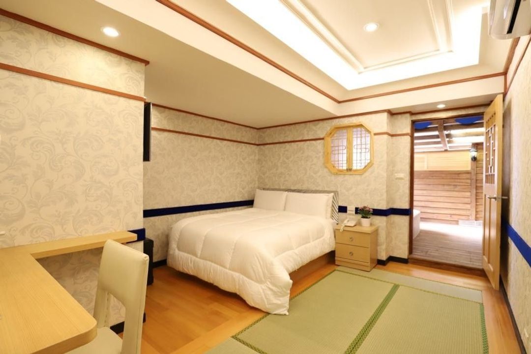 Gorgeous Hot Spring Resort