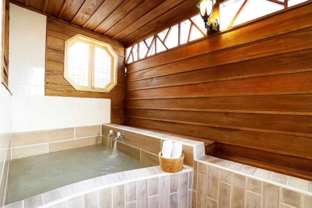 Gorgeous Hot Spring Resort