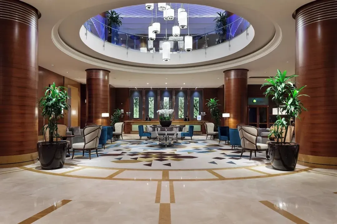 Lobby lounge