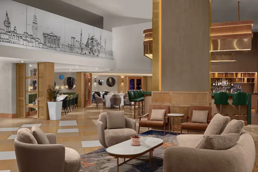 Lobby lounge
