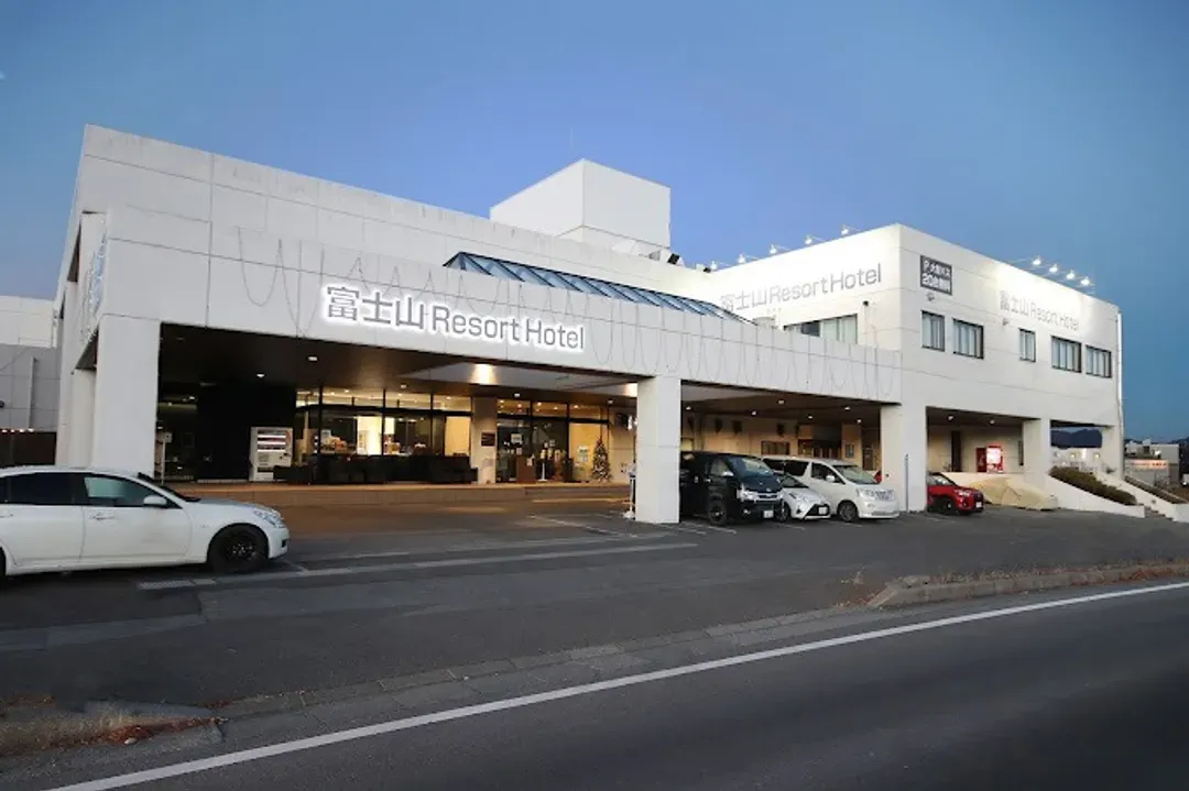 富士山度假飯店（無窗房居多）