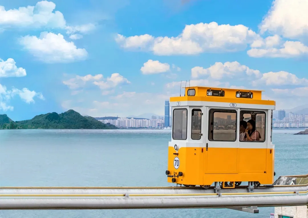 天空膠囊列車