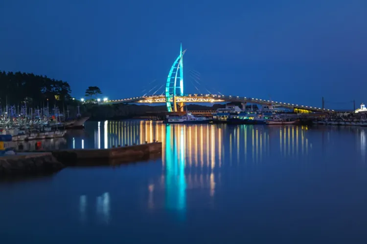 鳥島新緣橋:韓劇《非常律師》拍攝地