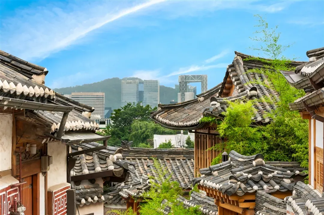 暑假預購折２千首爾｜市區飯店．親子瘋玩樂天．體驗韓服遊古宮．祕訪青瓦臺．人工浮島賞夜景．網美圖書館(一站彩妝)五日｜高雄