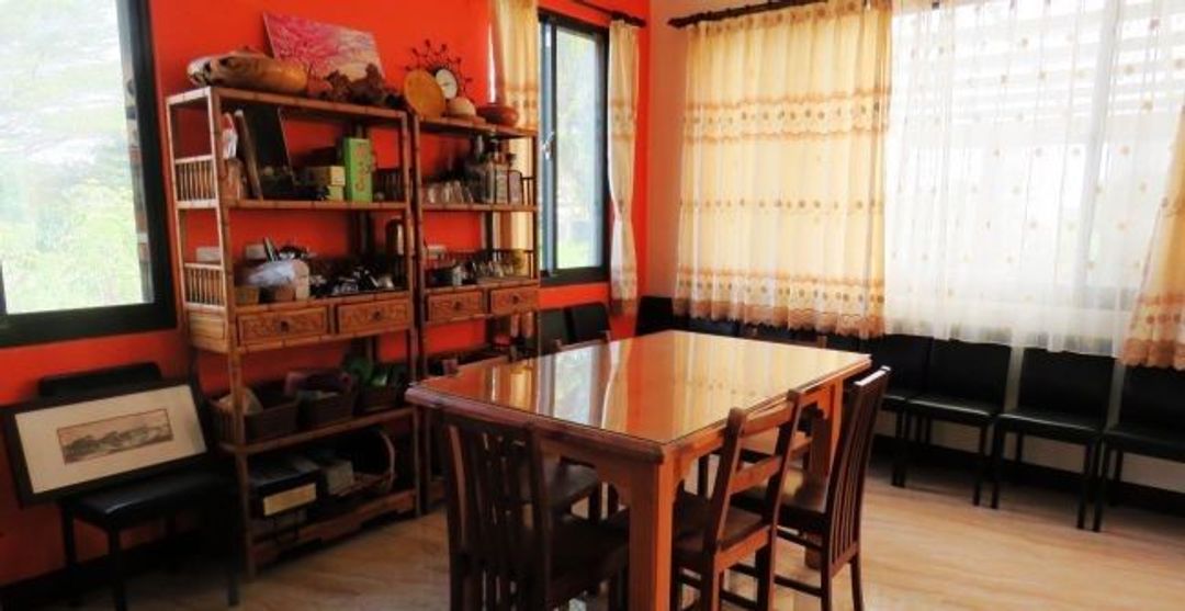 Earl farmhouse bed and breakfast