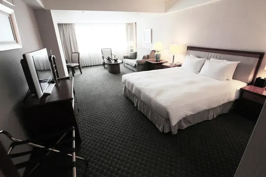 【High Speed Rail Holiday】 Evergreen Laurel Hotel (Taichung) 2-Day Free Travel