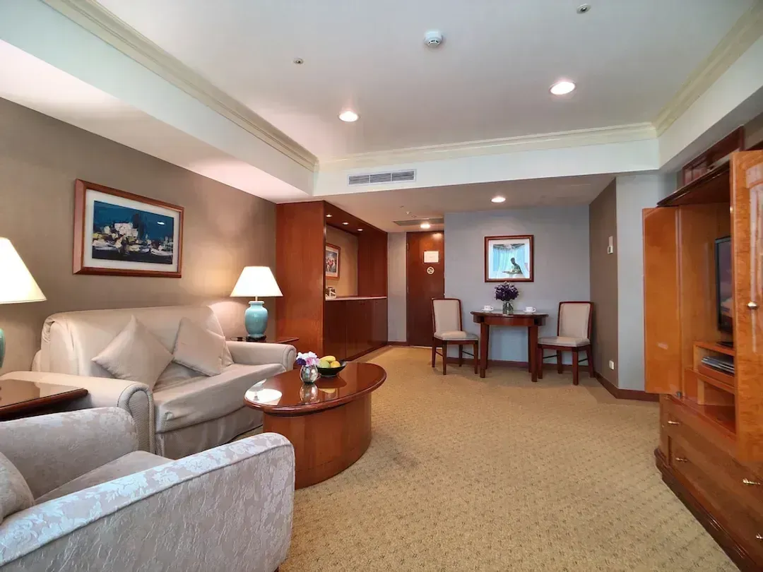 【High Speed Rail Holiday】 Evergreen Laurel Hotel (Taichung) 2-Day Free Travel