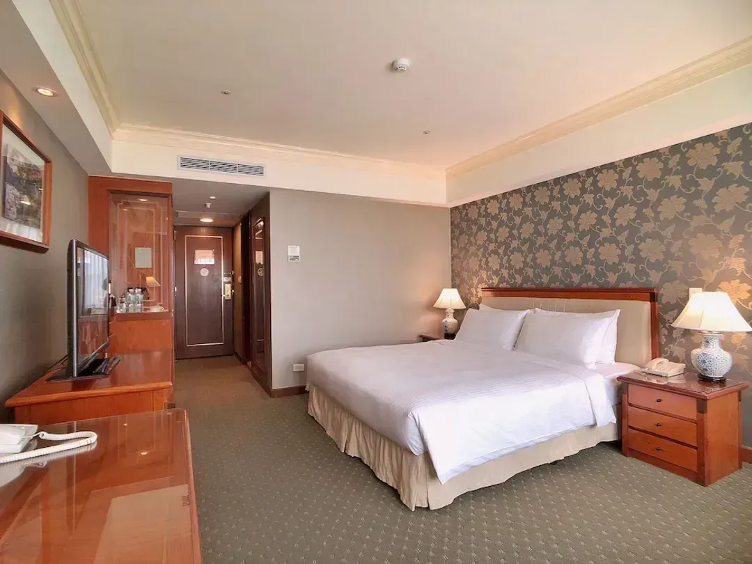 【High Speed Rail Holiday】 Evergreen Laurel Hotel (Taichung) 2-Day Free Travel