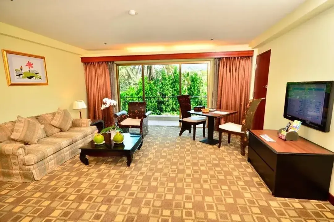 【High Speed Rail Holiday】2-Day Free Travel at Howard Beach Resort Kenting