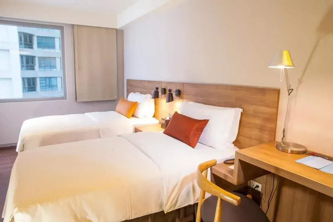 【High Speed Rail Holiday】 2-Day Free Travel at Just Sleep Kaohsiung Zhongzheng