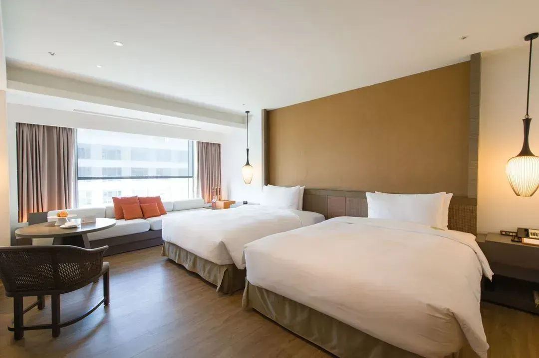 【High Speed Rail Holiday】 2-Day Free Travel at Silks Place Tainan
