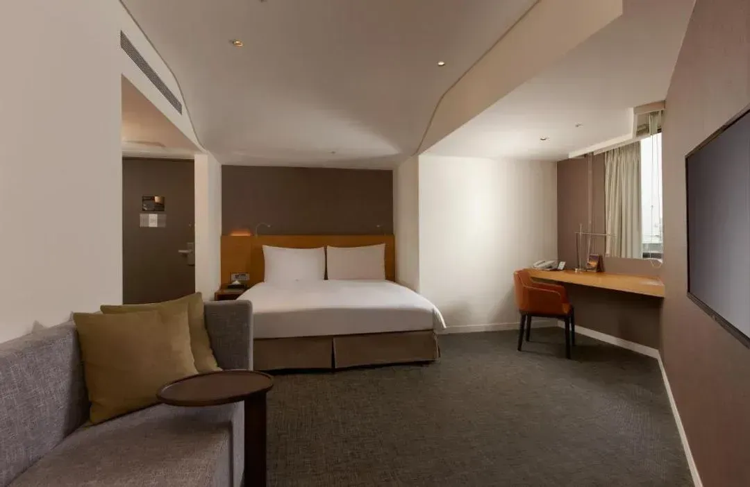 【High Speed Rail Holiday】 Royal Inn Taipei Linsen 2-Day Free Tour