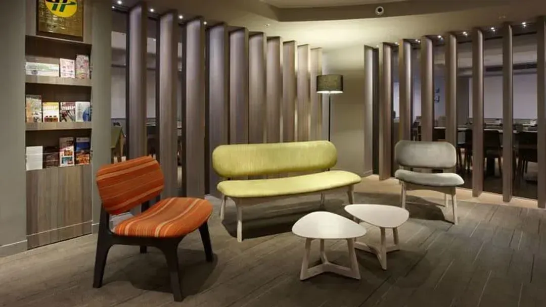 【High Speed Rail Holiday】 Royal Inn Taipei Linsen 2-Day Free Tour