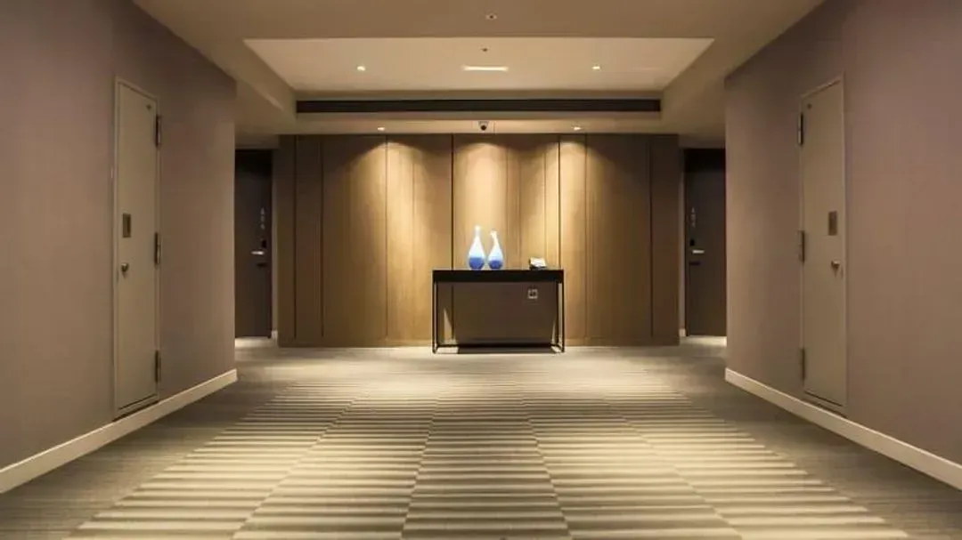 【High Speed Rail Holiday】 Royal Inn Taipei Linsen 2-Day Free Tour