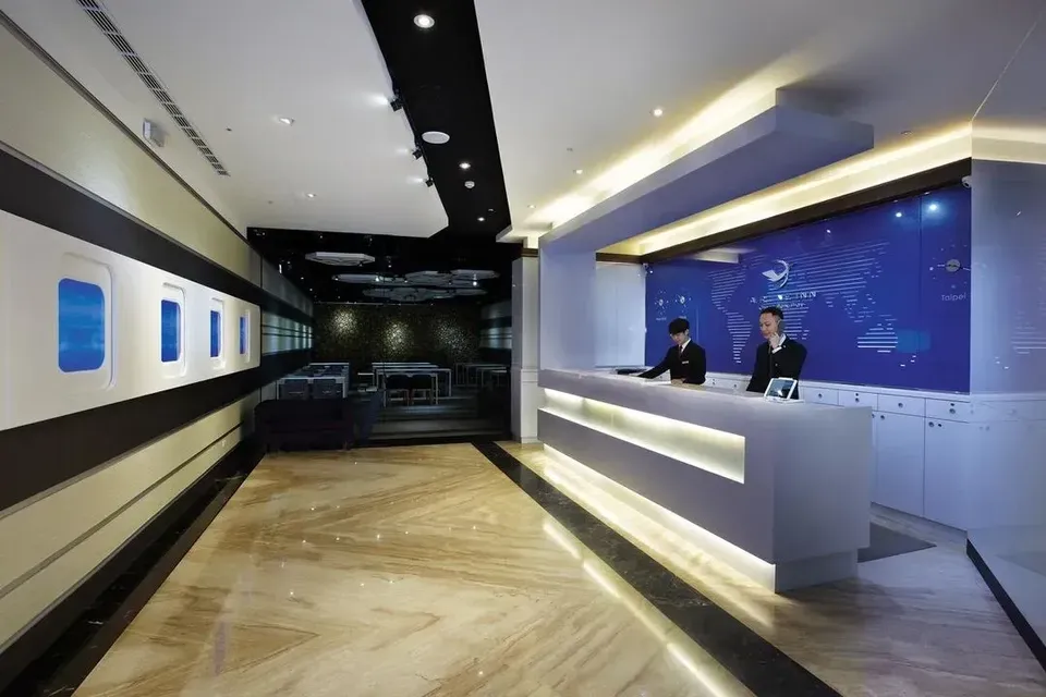 【高鐵假期】 台中頭等艙飯店綠園道館2日自由行｜鄰近勤美綠園道商圈、飛機客艙主題-3