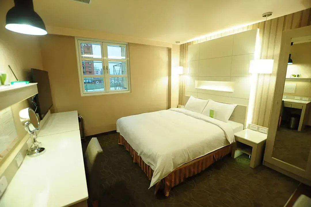 【High Speed Rail Holiday】Kangqiao Hotel Kaohsiung． Zhongshan Bade Pavilion 2-day free travel