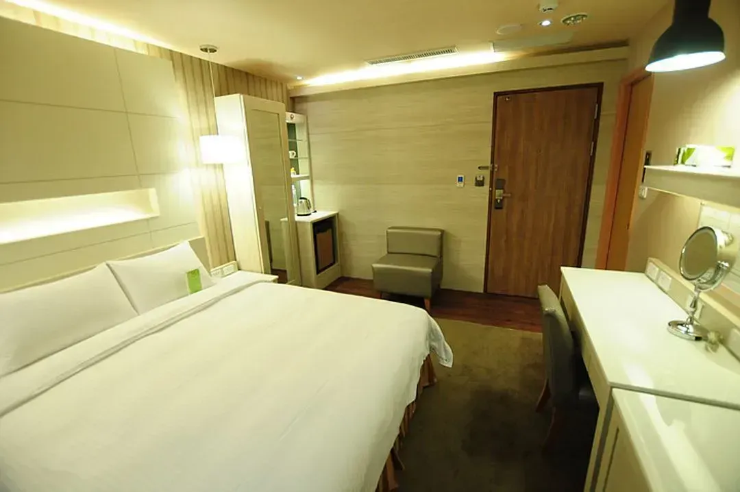 【High Speed Rail Holiday】Kangqiao Hotel Kaohsiung． Zhongshan Bade Pavilion 2-day free travel
