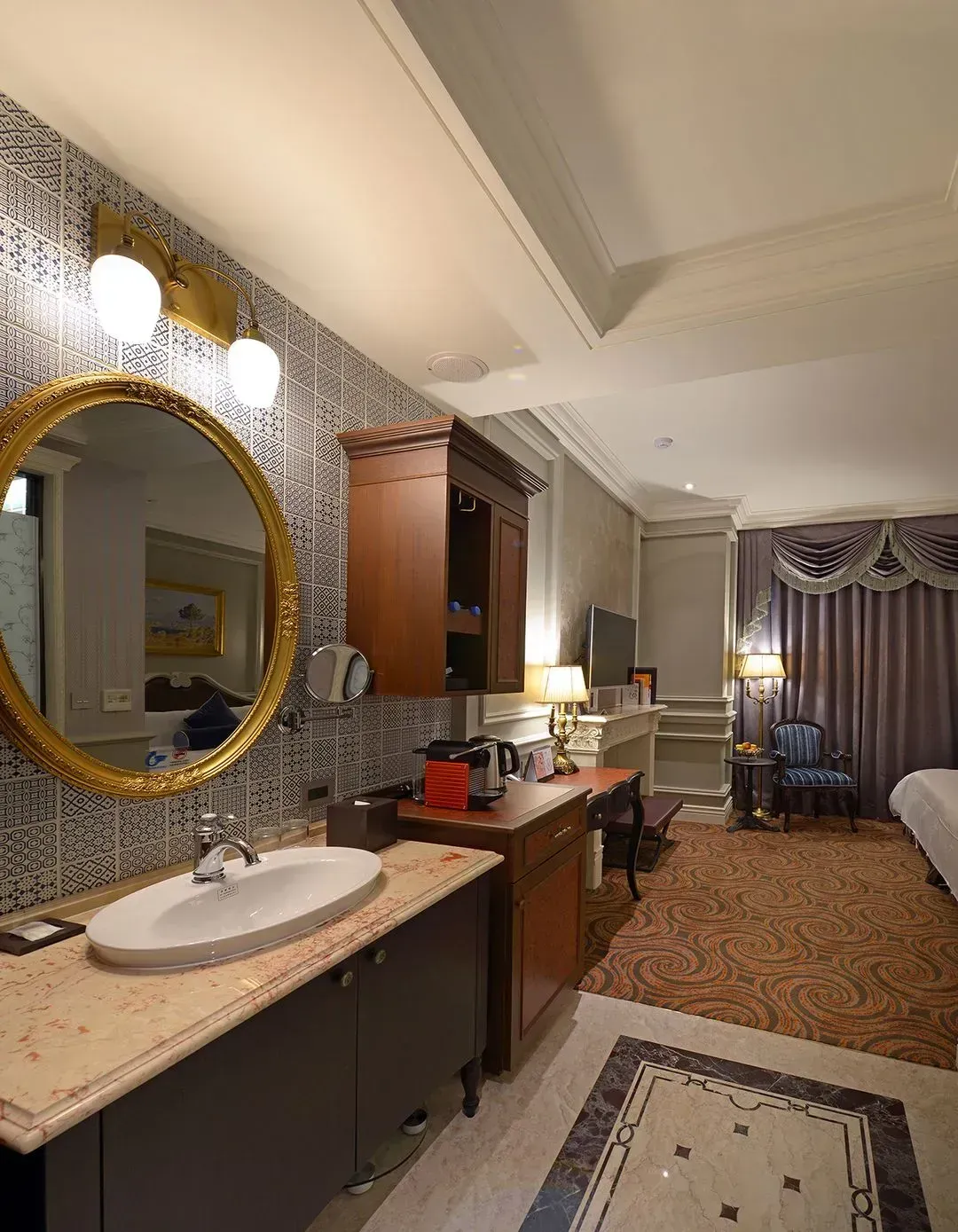 【High Speed Rail Holiday】 2-Day Free Travel at Tainan Rongxing Golden Tulip Hotel