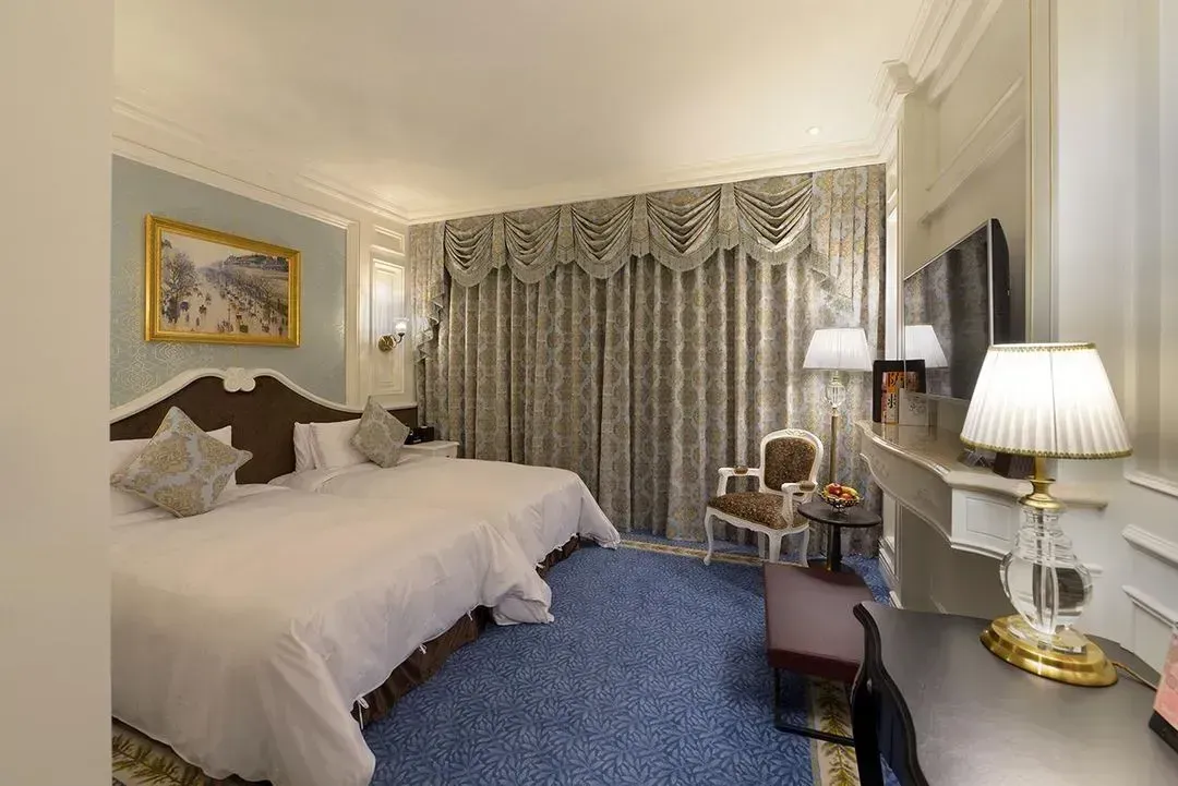 【High Speed Rail Holiday】 2-Day Free Travel at Tainan Rongxing Golden Tulip Hotel