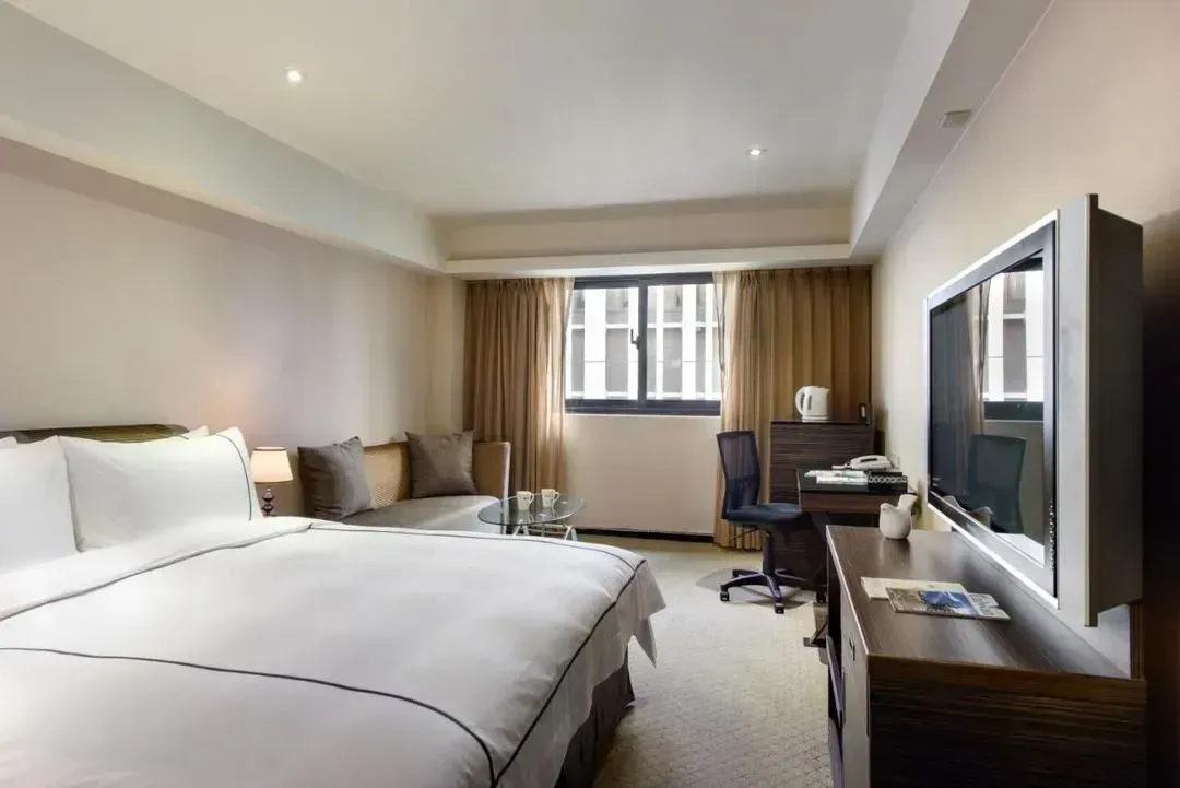 【High Speed Rail Holiday】 2-Day Free Travel at Kodak Hotel Taipei 1
