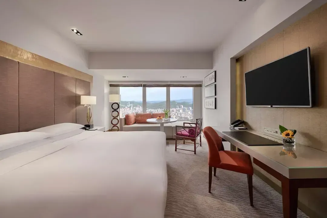【High Speed Rail Holiday】 2-Day Free Travel at Grand Hyatt Taipei