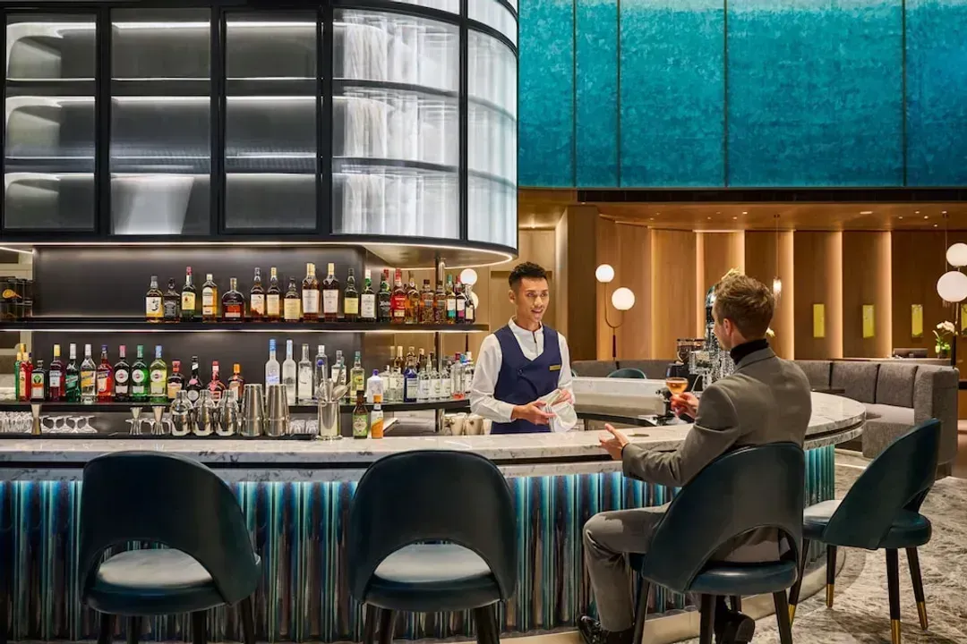 Lobby lounge