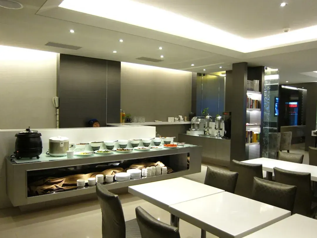 Breakfast area
