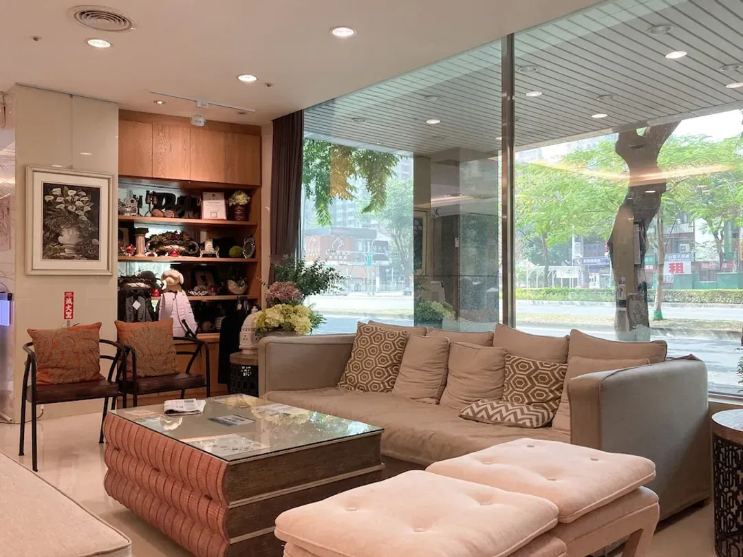 Lobby sitting area