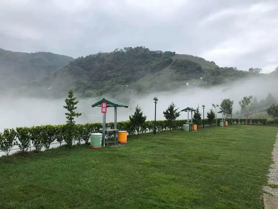 大雪山觀山嶺｜可包場、客製露營有專人搭帳收帳、絕佳氣氛佈置！-6