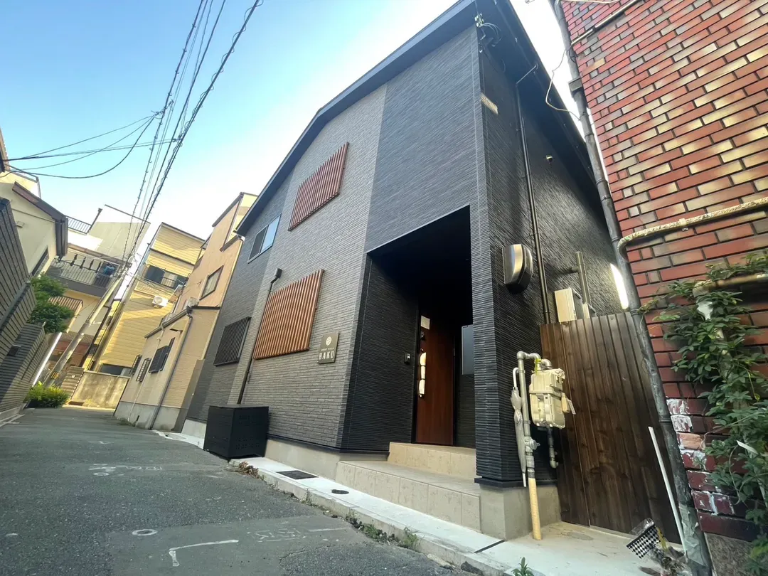 Sweet Villa Haku | A modern Japanese-style healing retreat • with steam room • direct access to Kansai Airport