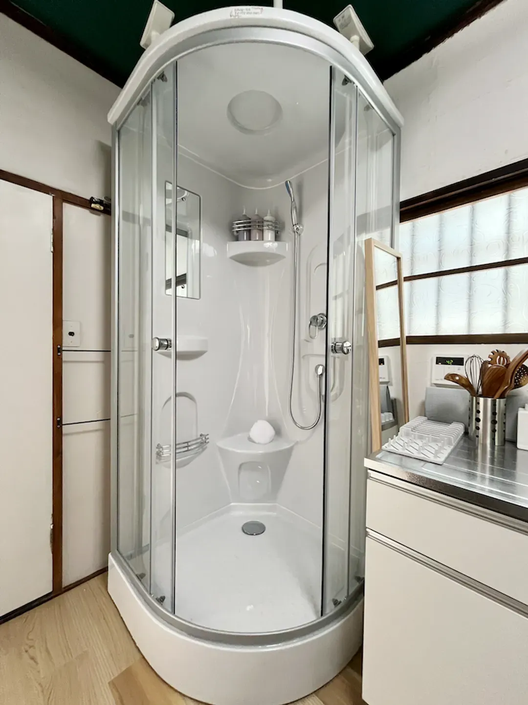 Yayoicho 1-Chome｜Private 2-Story House for 4｜11-min walk to Nishi-Shinjuku-gochome Station｜Direct 4-min to Shinjuku◎