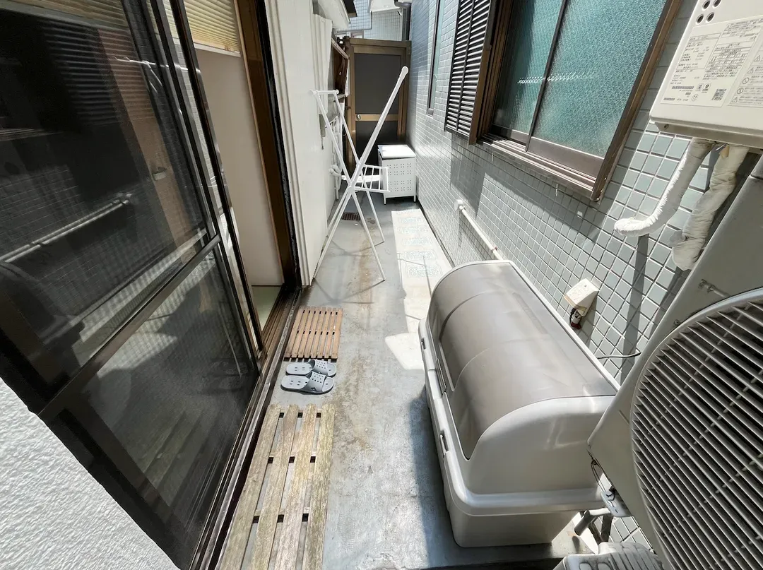 Yayoicho 1-Chome｜Private 2-Story House for 4｜11-min walk to Nishi-Shinjuku-gochome Station｜Direct 4-min to Shinjuku◎