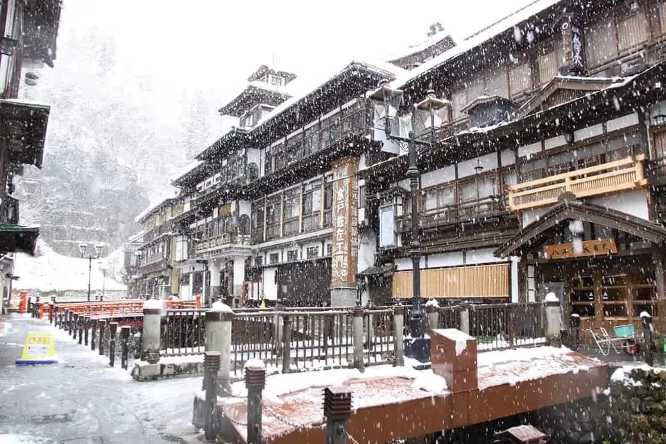 過年出國日本跟團推薦：東北雪舞紛飛～藏王樹冰纜車、大內宿合掌村、松島銀山溫泉、日本酒造見學五日