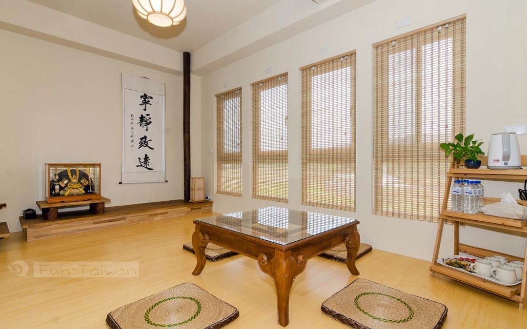 隱花民宿｜山景陽台x大露台｜享早餐｜預約BBQ
